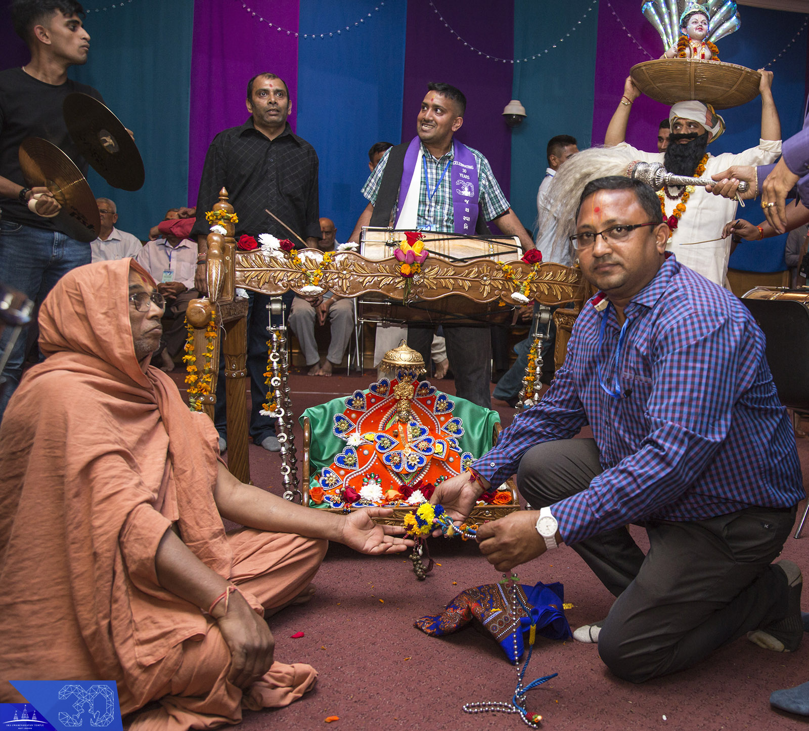 168  - ©1987-2017 SKS Swaminarayan Temple East London